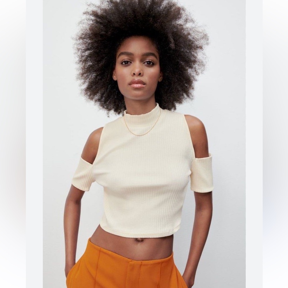 Zara Cut Out Ribbed Crop Top Cream large